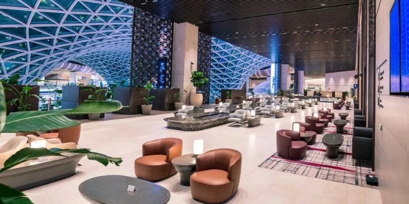 Discover The Best Airport Lounges In The U.S